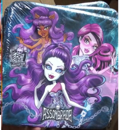 PRATO QUADRADO REGINA MONSTER HIGH 18CM 7899743829404